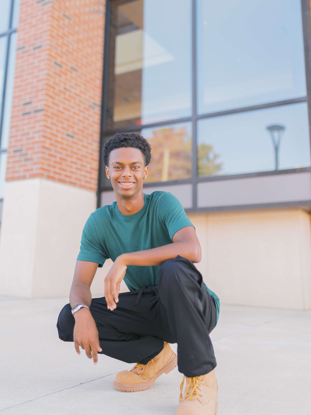 Bubar2025denayshookphotography-LawrencevilleSeniorPortraitPhotographer5V2A7570DowntownLawrencevilleSeniorSession