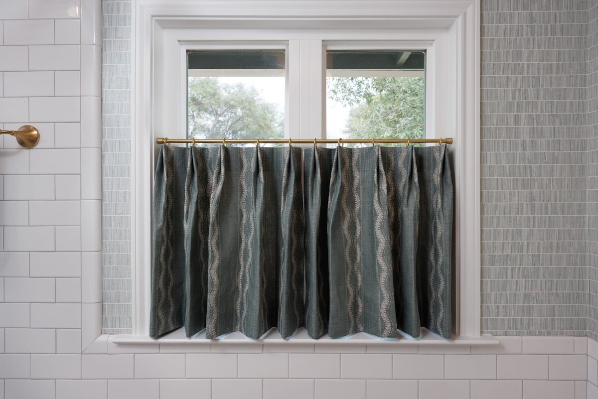 the keeping room interiors oakview guest bathroom window with curtain