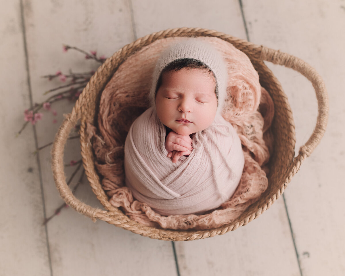 Newborn baby photos Medford photography, By Katie Anne