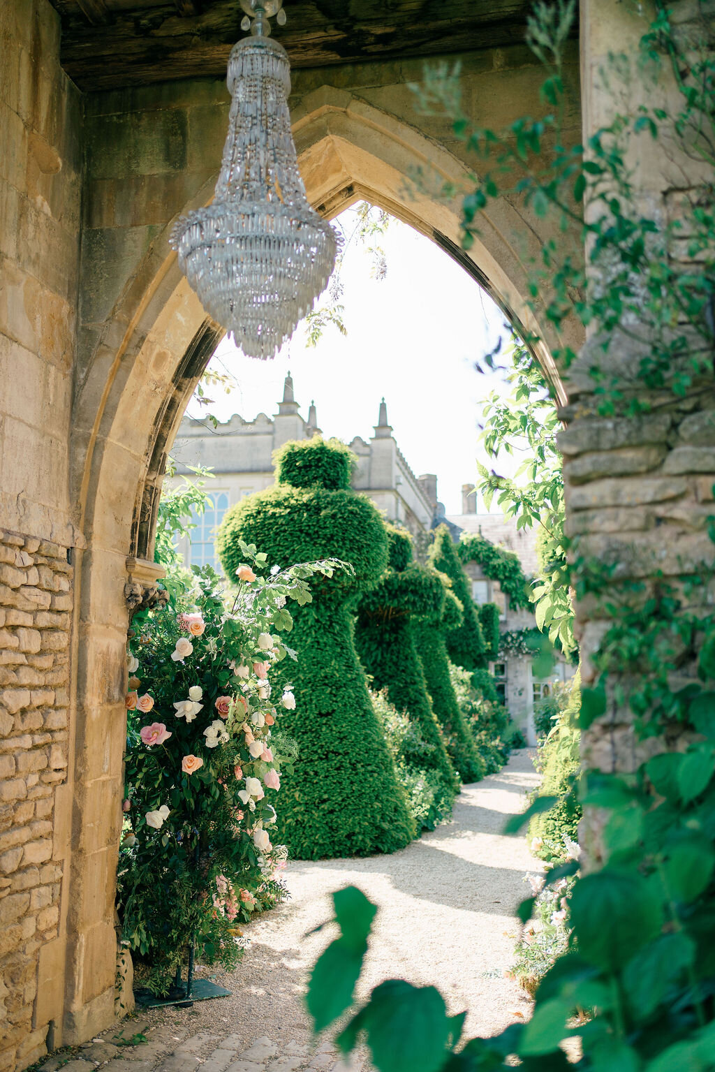 PoppyCarterPortraits-WeddingPhotography-EuridgeManor-8