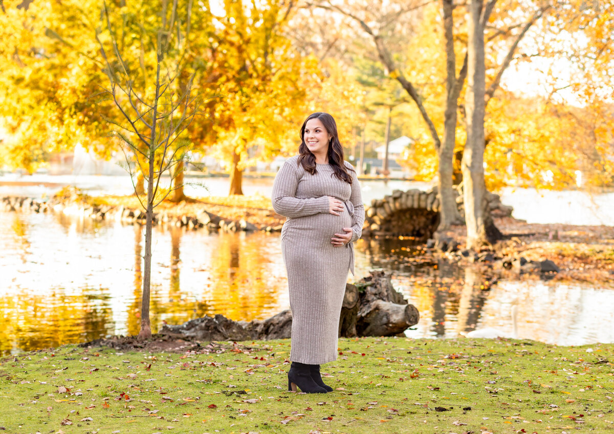 Woman-Maternity Session-Huntington Park
