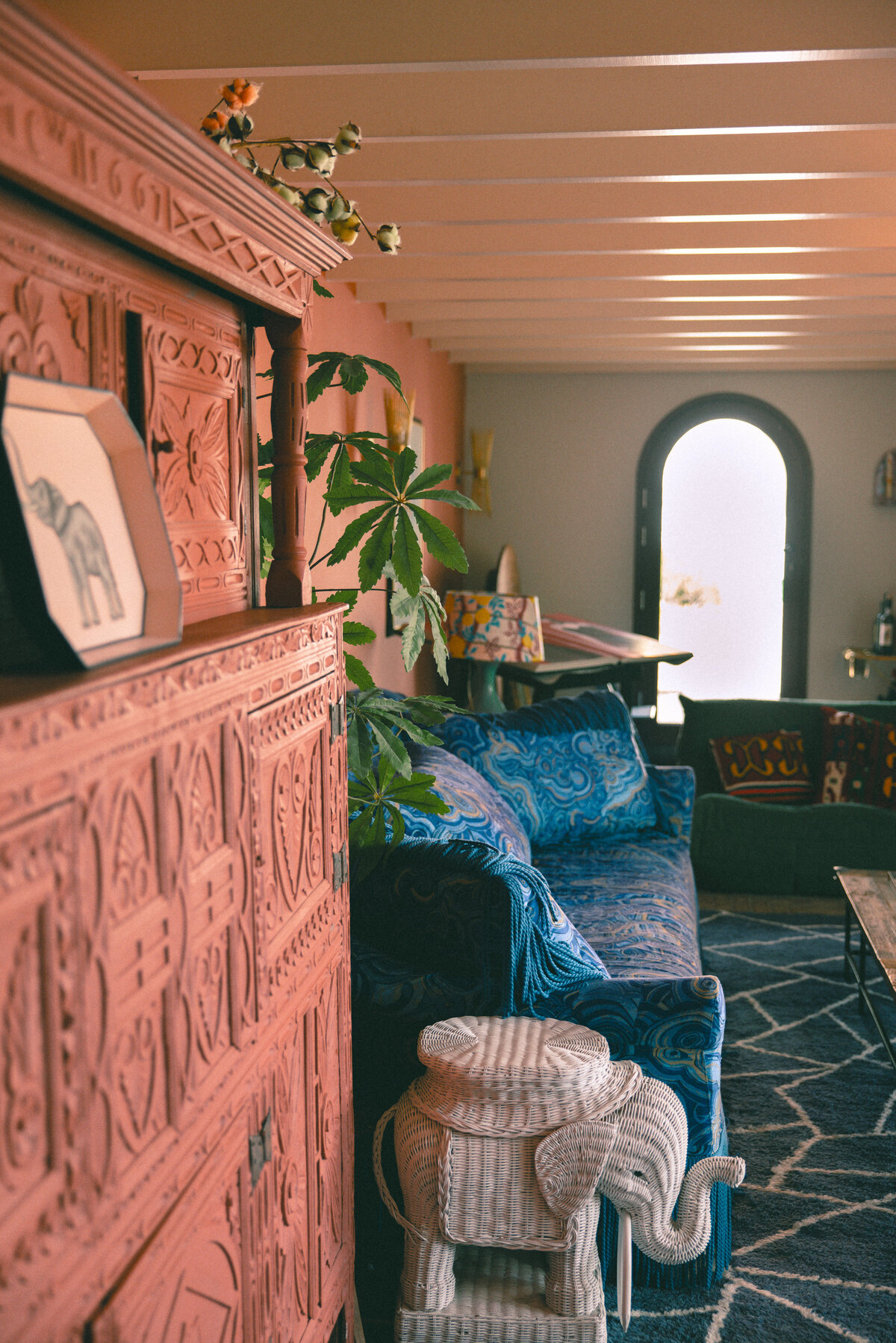 bo-eppink-photography-campaign-moonbar-van-interior-home-lifestyle-2