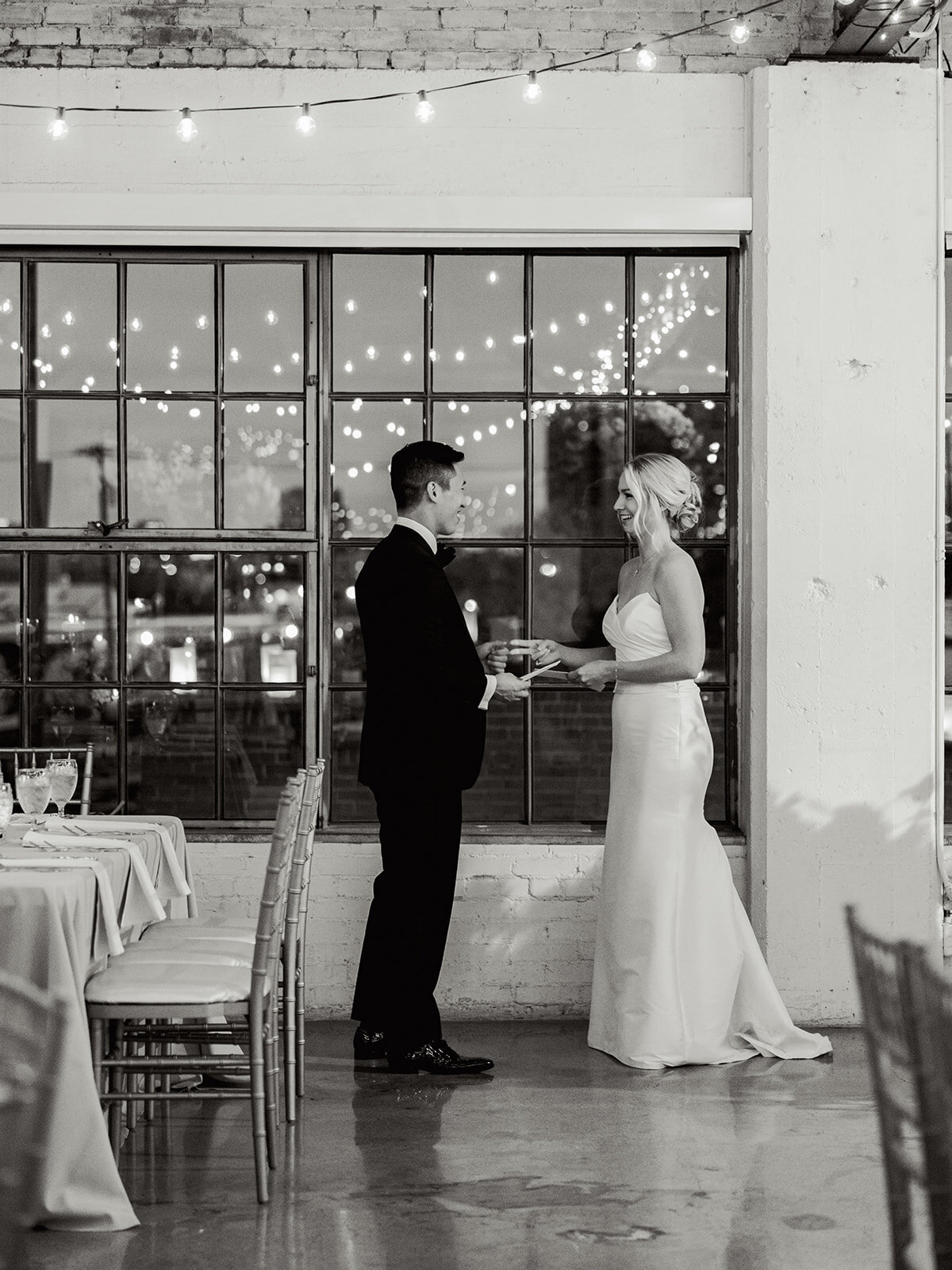 20223-11-11_Katie+DavidChenSneakPreviews_MollyMurphyPhotography-73
