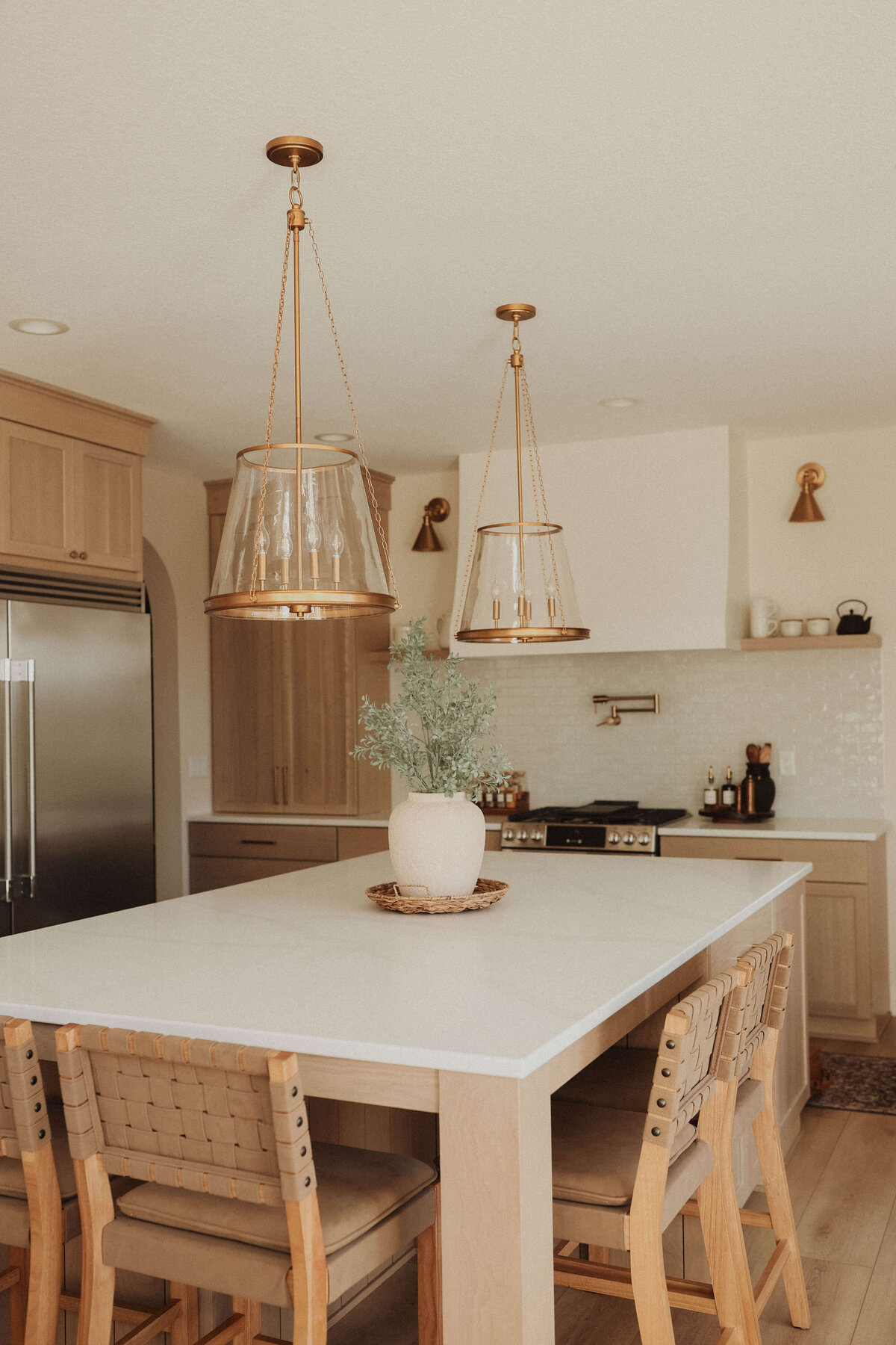 9632-Kitchen-Polk-City-Central-Iowa-Custom-Home-JRL-Builders-3F1A7815