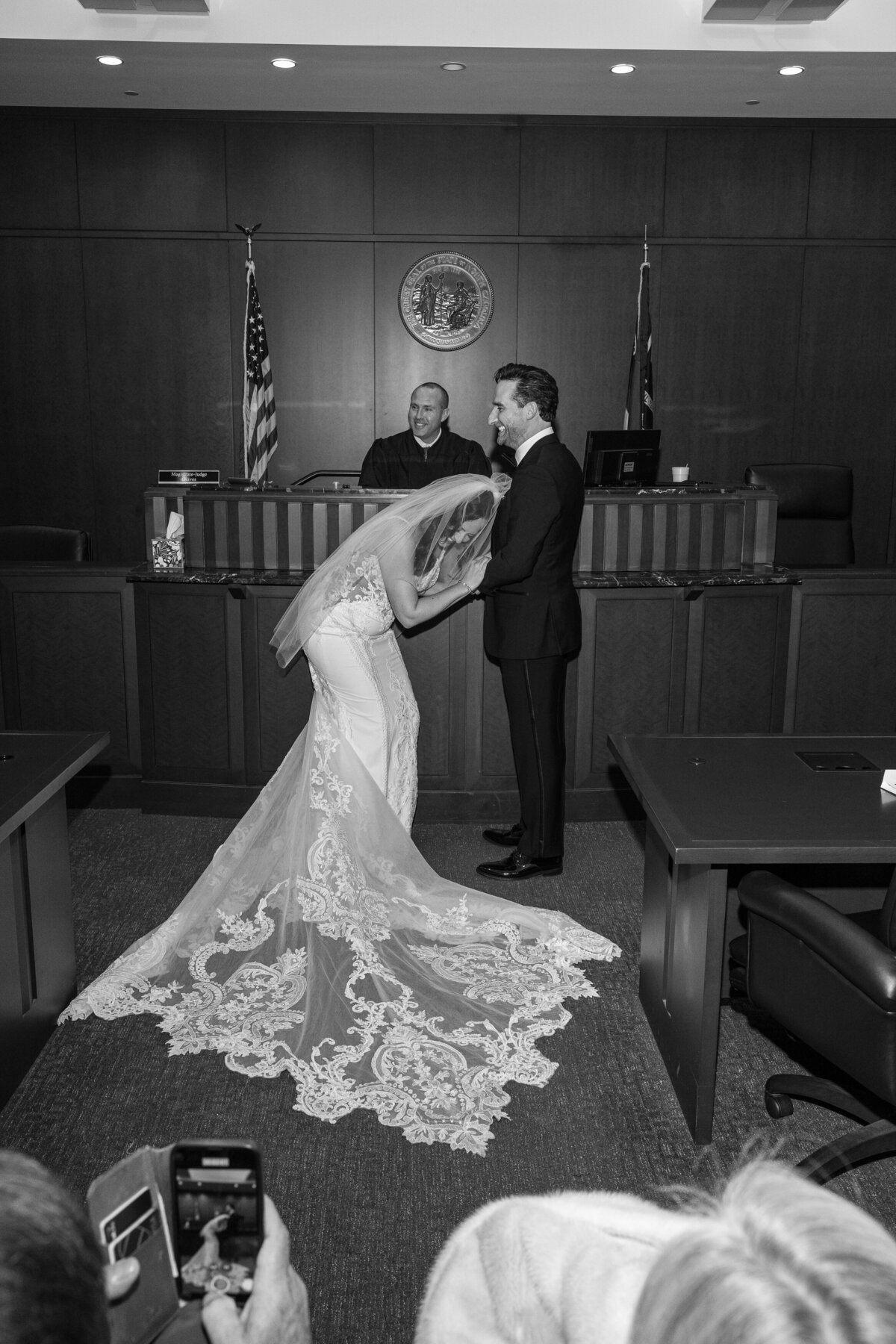 dove&fox_modern_editorial_wedding_photography_b&b_22