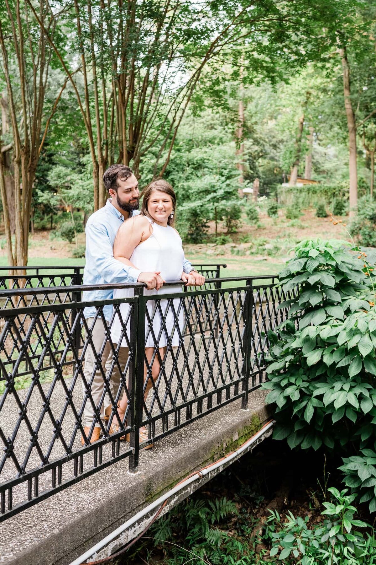 Elli-Row-Photography-CatorWoolford-Gardens-Engagement_3092