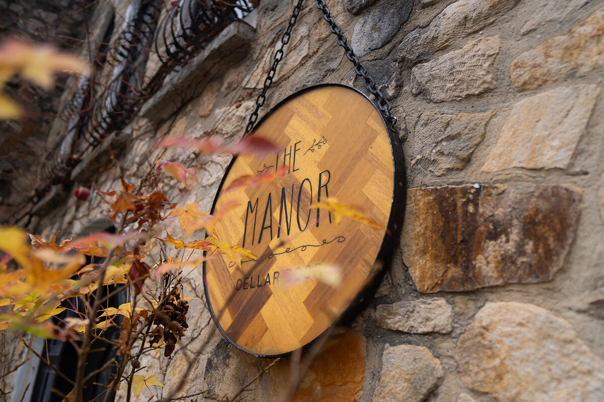 The manor sign