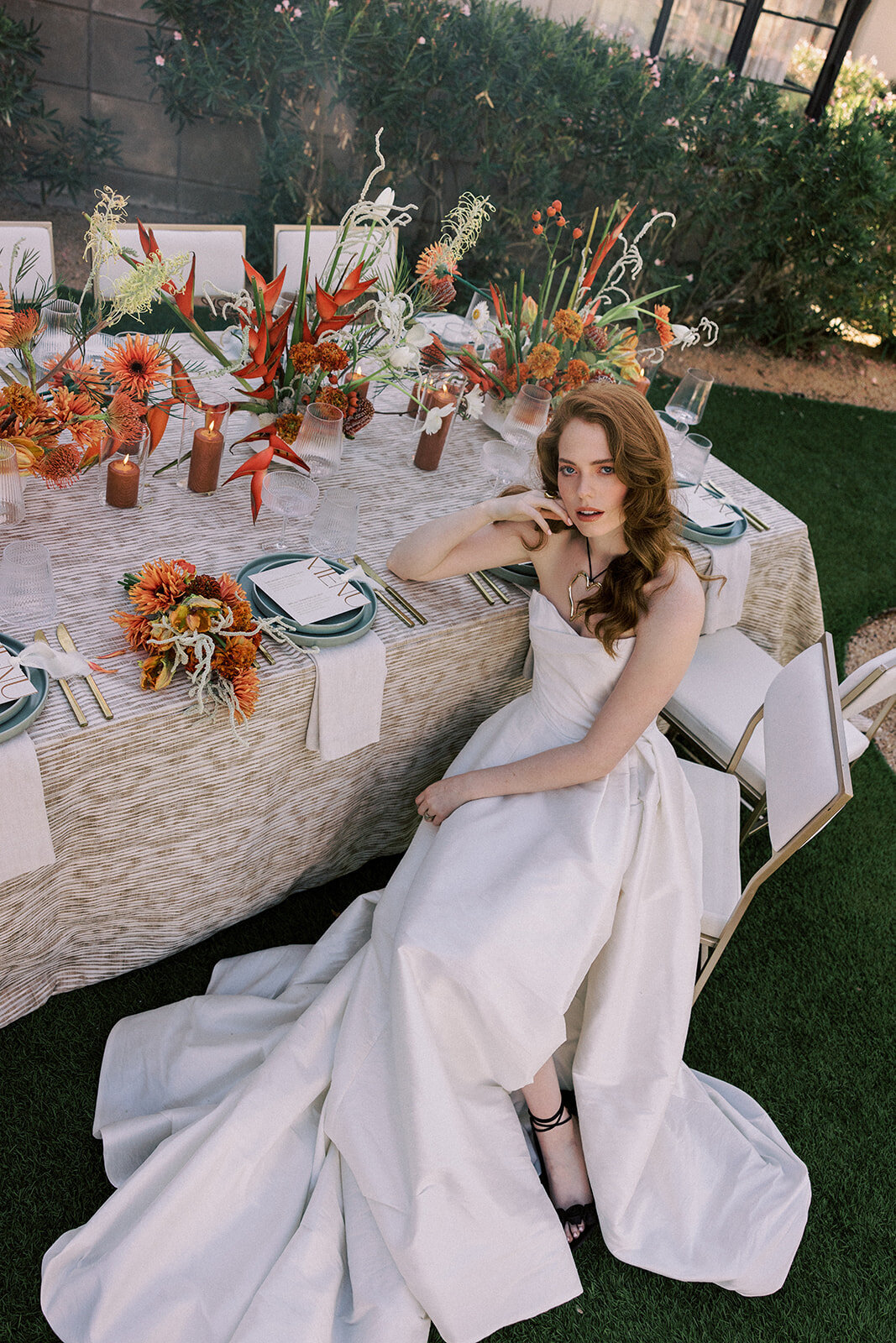 Wedaways-Arizona-Biltmore-Model-w-Table_Redamancy-Photo-and-Film_66_websize