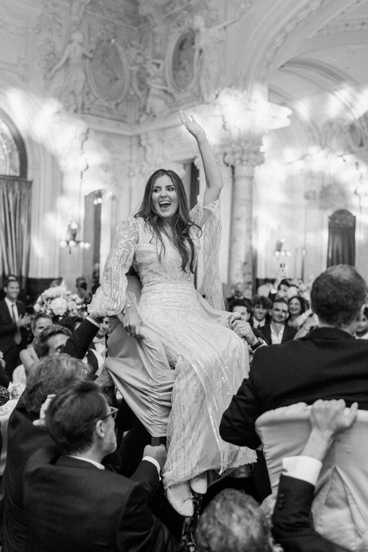 Maïlys Fortune Photography Husband Wife Wedding Weddings Photography France Switzerland Italy Timeless Dreamy Imagery Bilingual French English Destination Weddings Destination Wedding Provence French Riviera Paris Lake Como Tuscany117