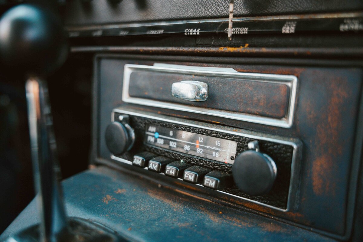 1976 Jag-18