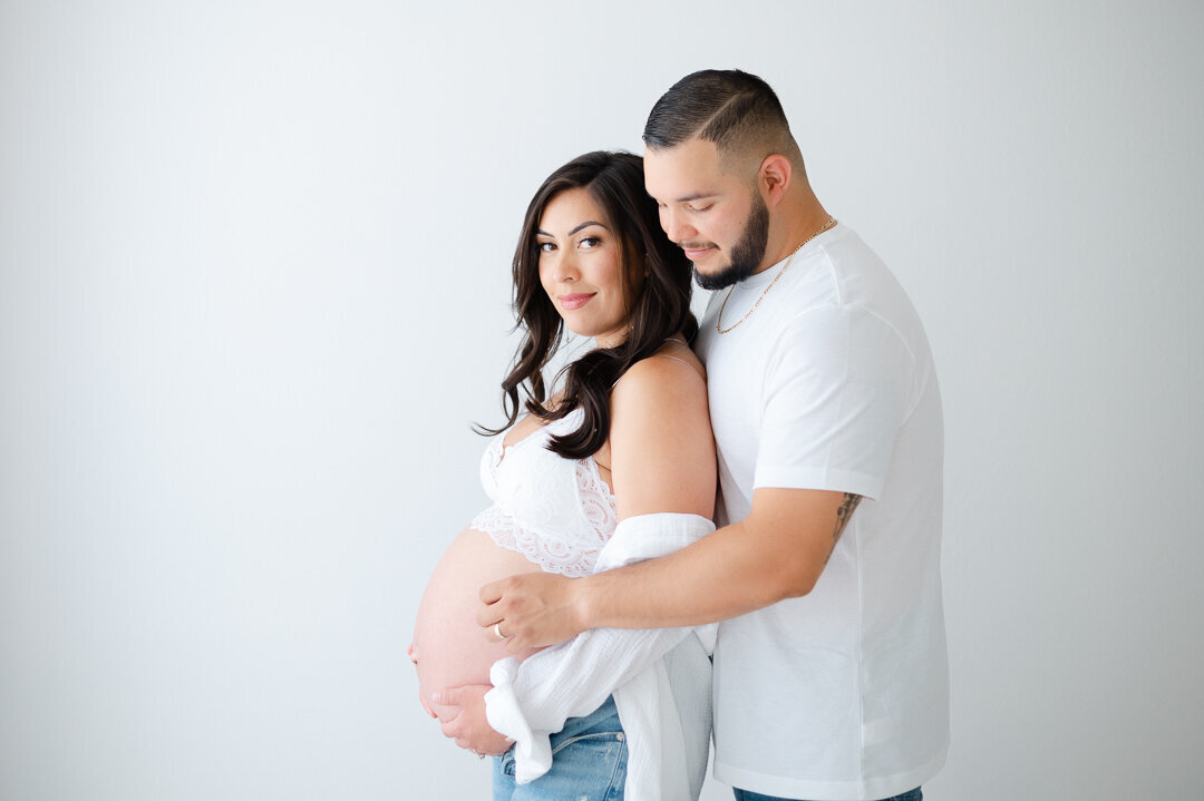 maternity photographers nwa-8780