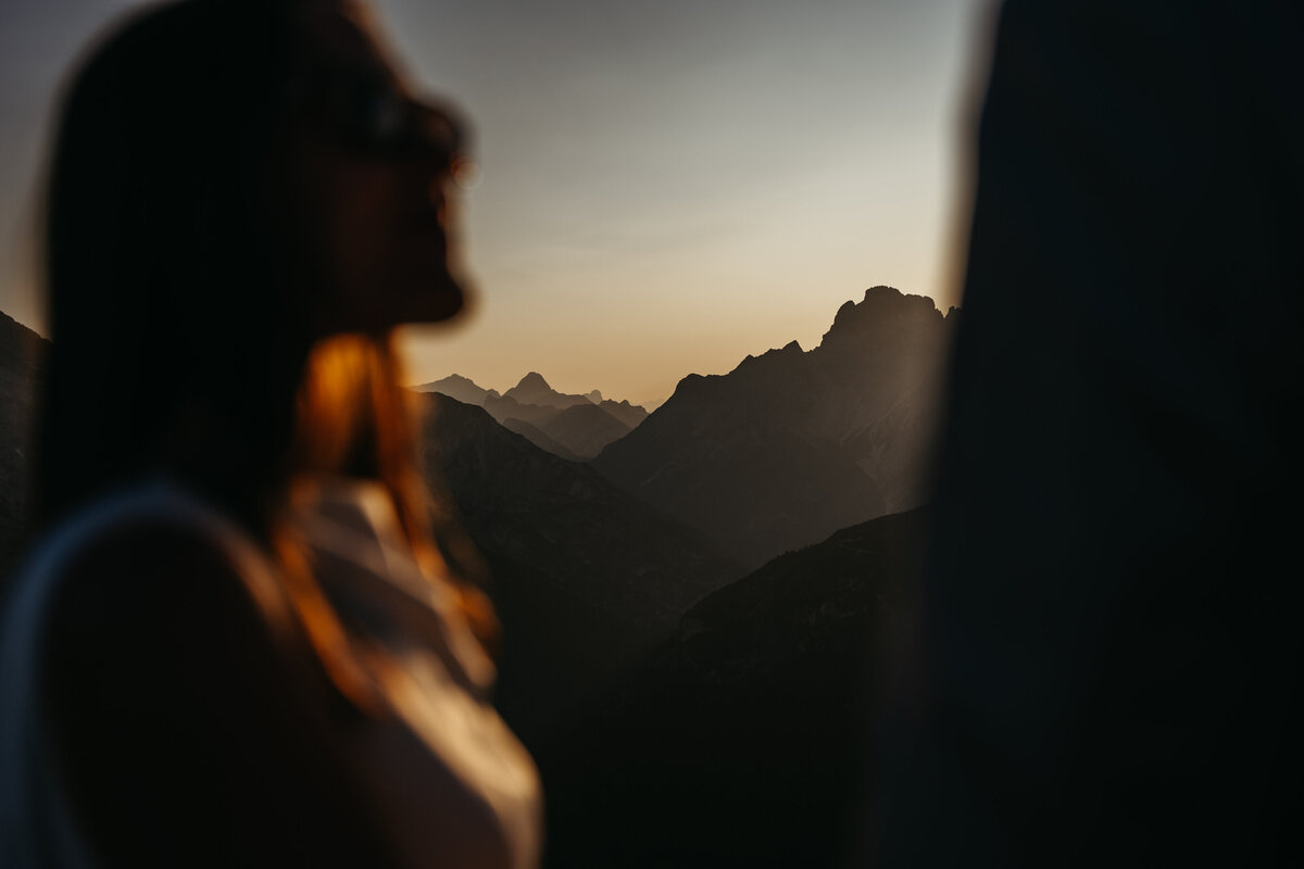 romantic couple mountain portraits Dolomites elopement