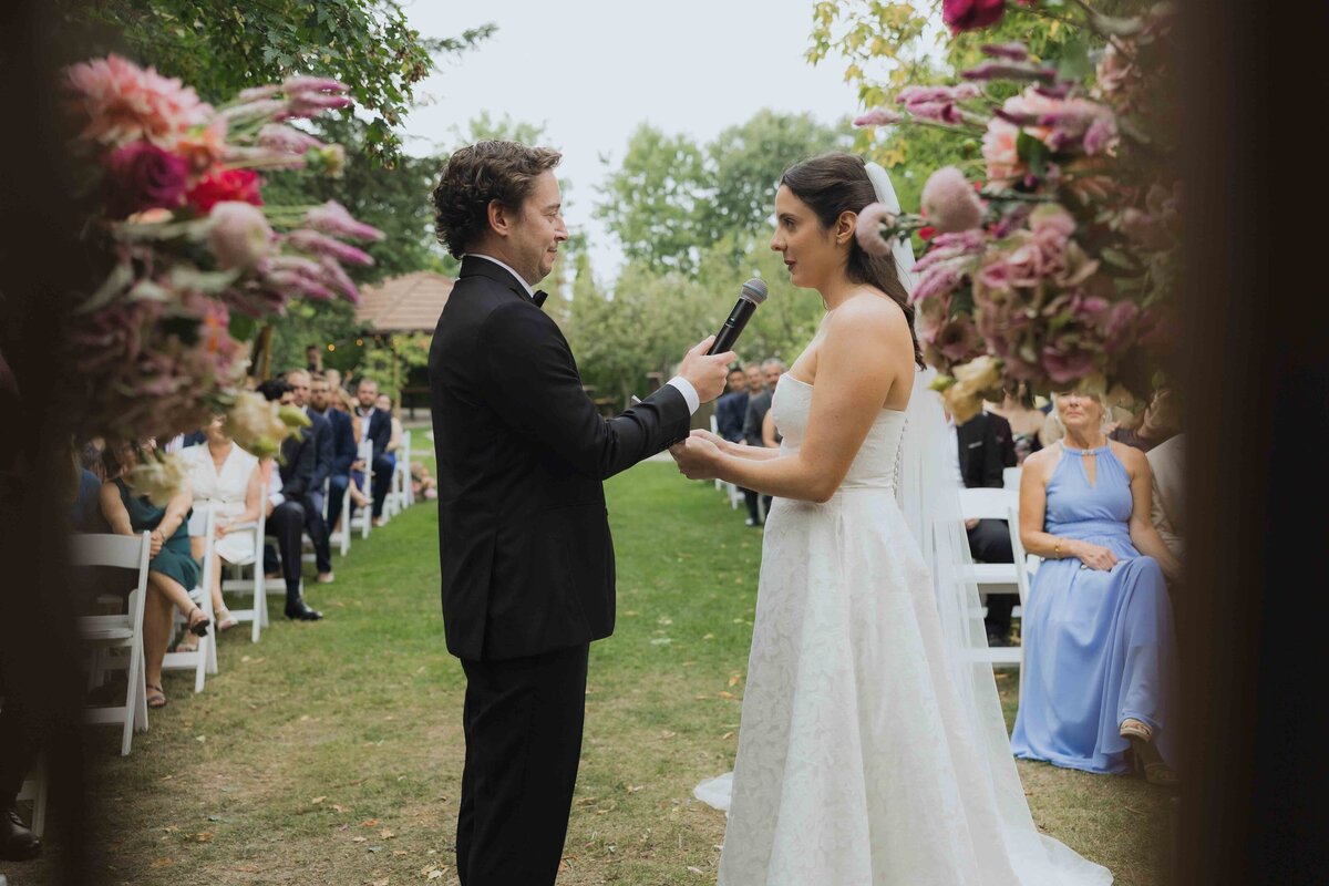 Wedding Photographer in Niagara