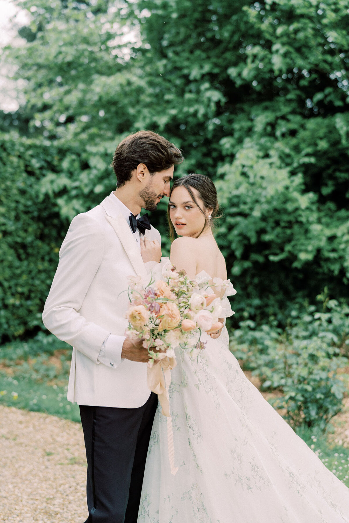 050623_Reverdie_Wedding-Editorial_SNEAK-PEEKS-21