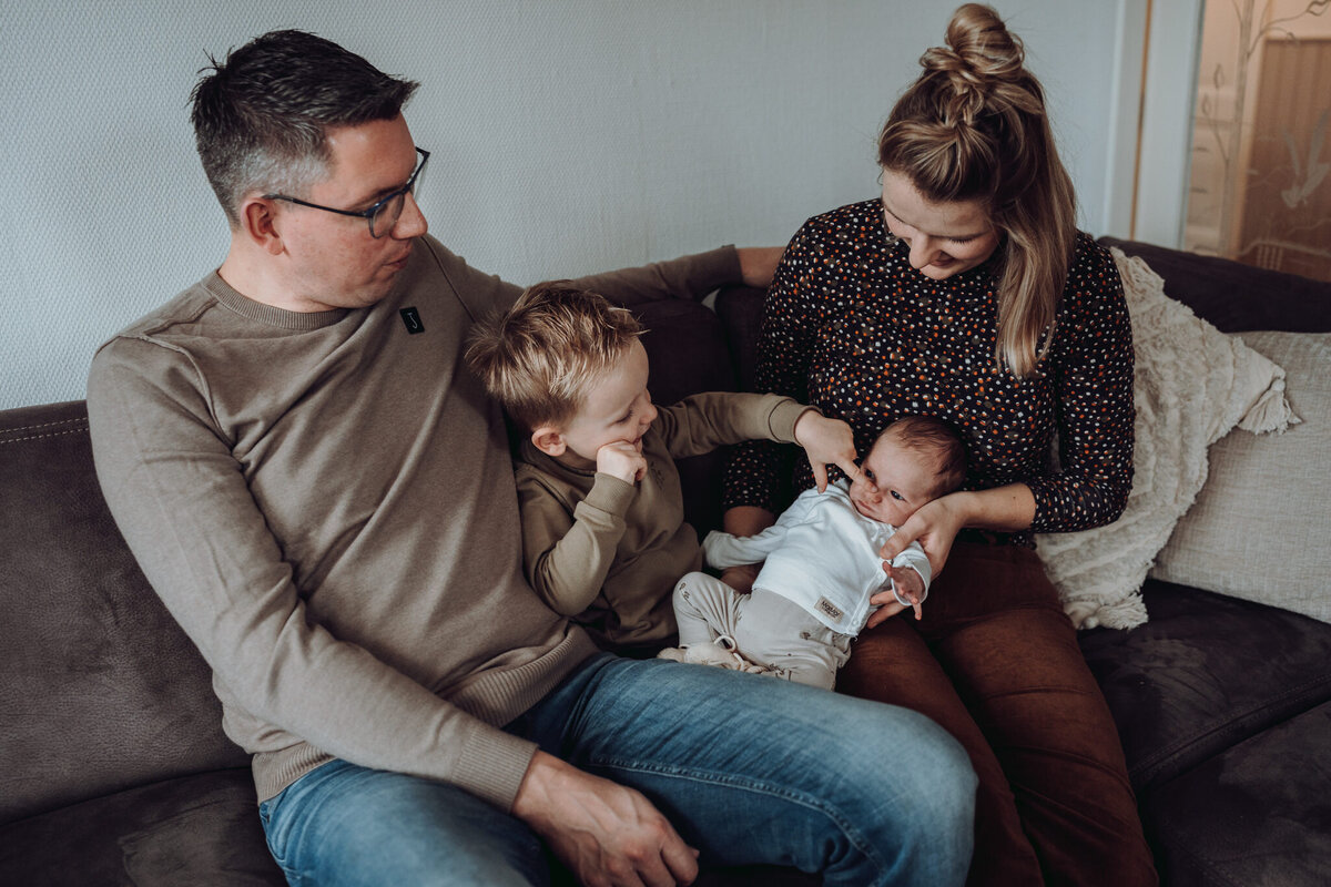 Newbornshoot Ommen fotograaf overijssel Jetske Wijnhoud fotografie (1)_1