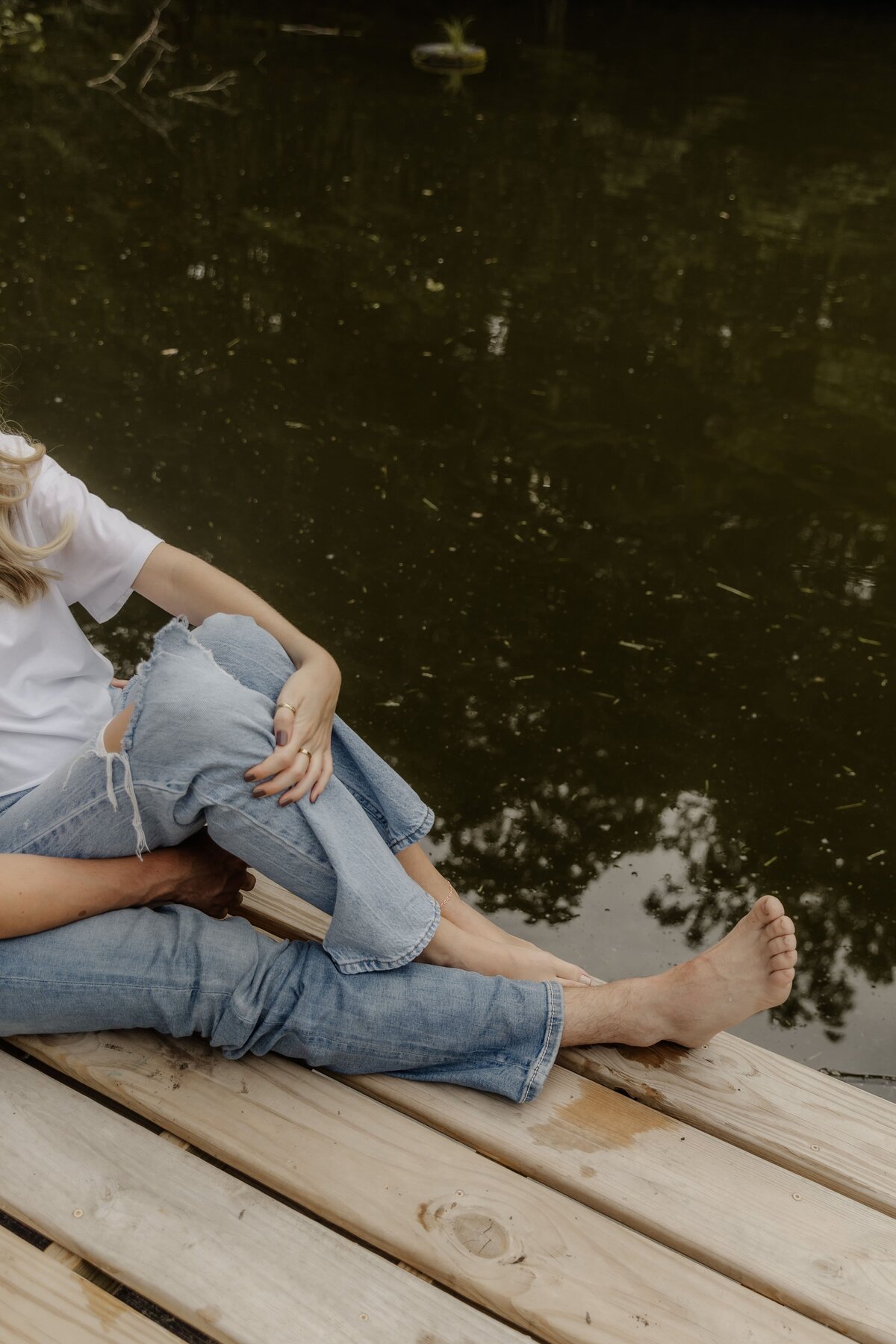 private-pond-couples-session-17