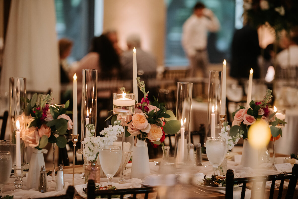LA_Gruene_Chandlier_Wedding-669