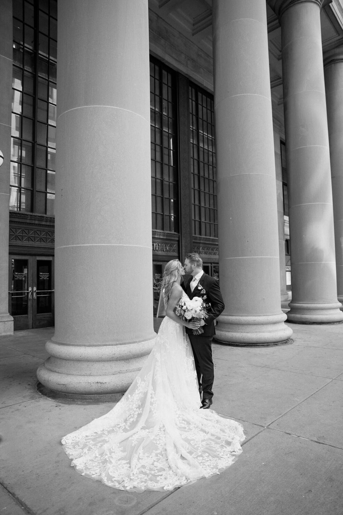 Jack-and-Julia-6.16.2023-Nichole-Babiez-Photography-Chicago-Illinois-wedding-photographer-bridgeport-art-center-downtown-wrigley-building-union-station-couples-wedding-party-portraits-reception-candid-luxury-downtown--61