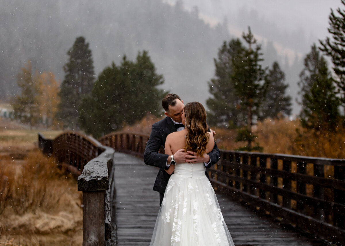10232021_Melissa&ThomasWedding_PalisadesTahoeCA_AnjaJensenPhotography-39