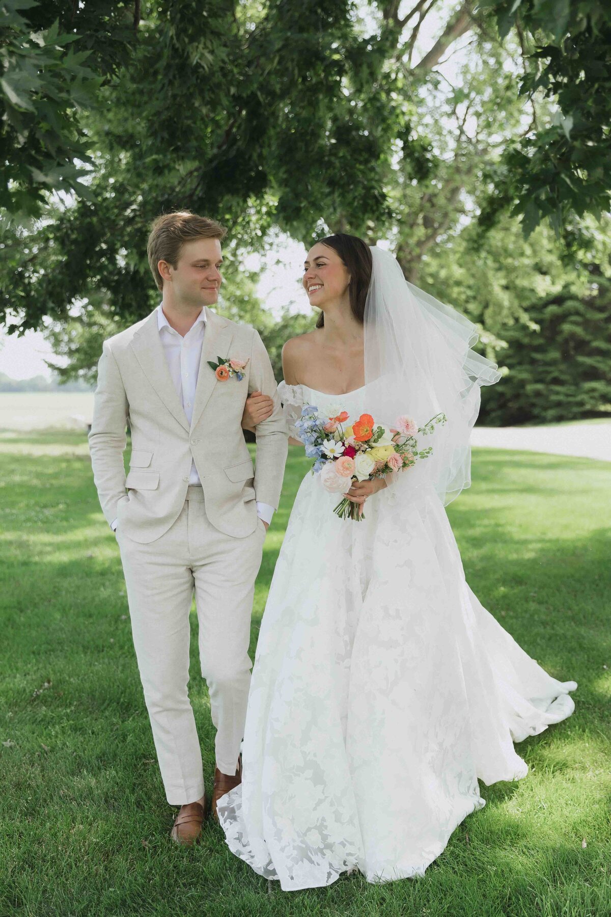 Colourful Spring Wedding - Sonia V Photography