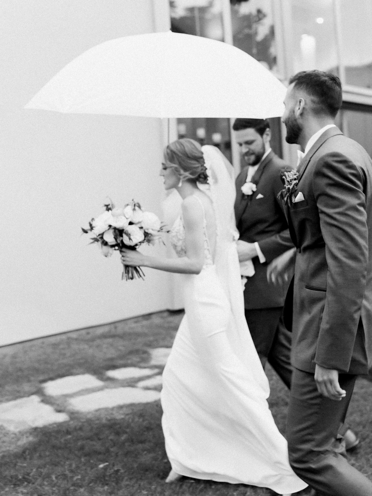 0540_CourtneyHansonPhotography_Elizabeth_Caleb_Wedding-2728