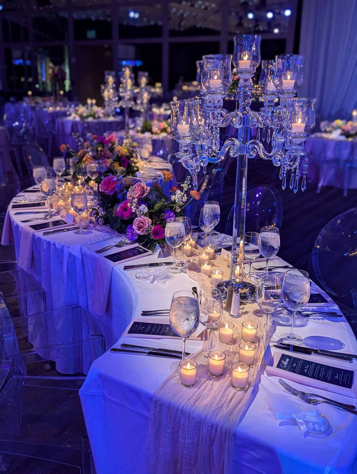 serpentine table