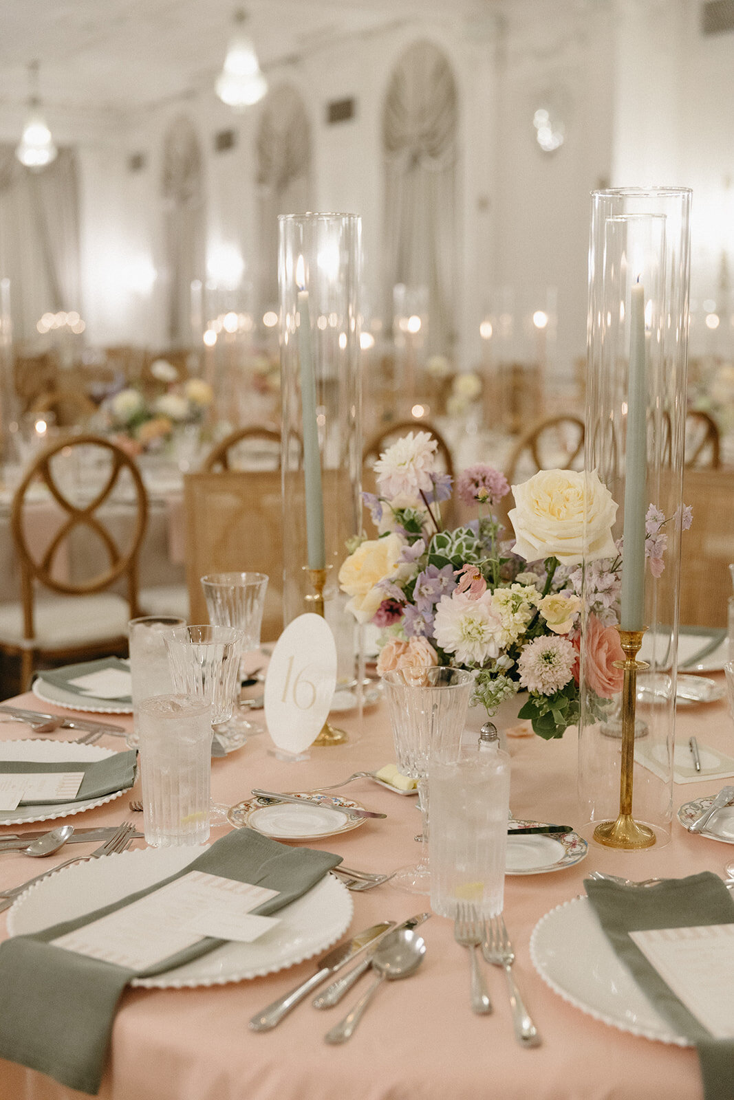 Mr & Mrs Arnautovic _ The Fairmont Palliser Hotel _ Calgary Wedding Photographer0650_websize