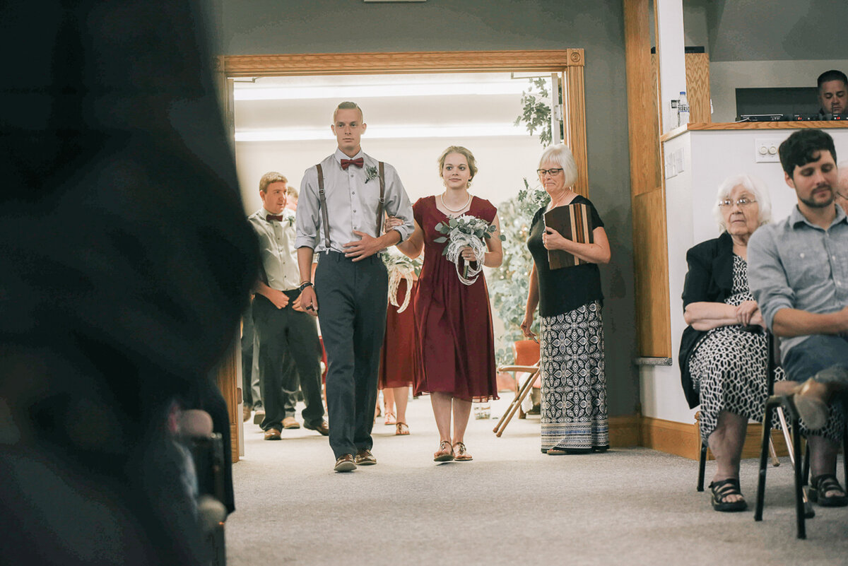 wedding ceremony | Iowa wedding photographer | Iowa Photographer | Playlife | Cedar Rapids | Iowa City | Kalona | Alaynna Ann Schwartz-38