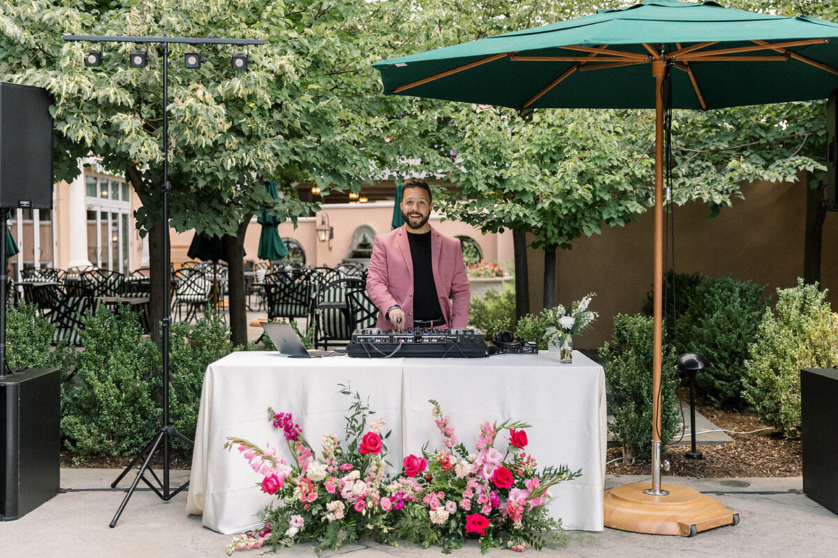 M%2bE_The_Broadmoor_Lakeside_Terrace_Wedding_Vendors_by_Diana_Coulter-8