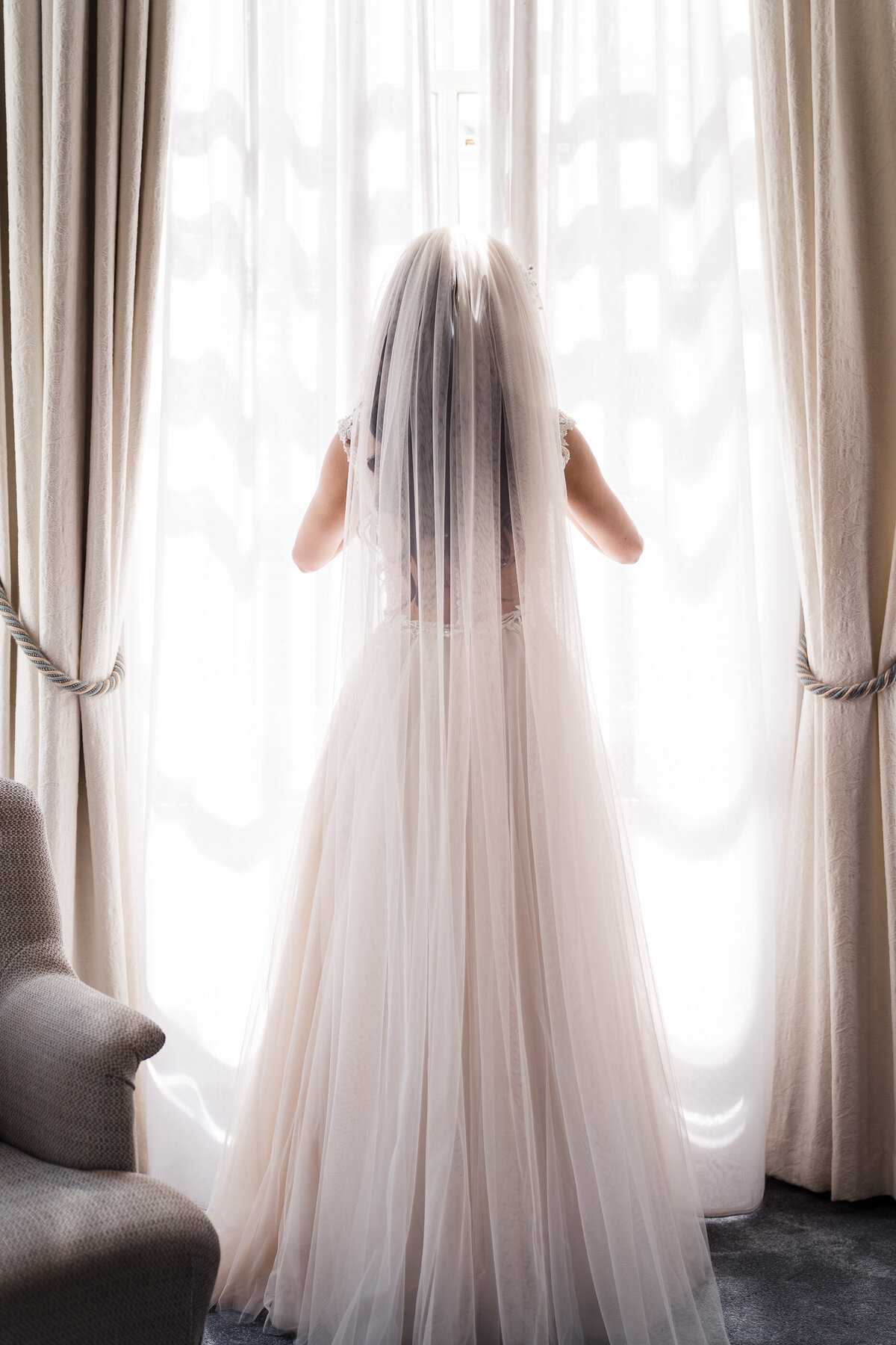 hedsor-house-italian-theme-wedding-photography-17