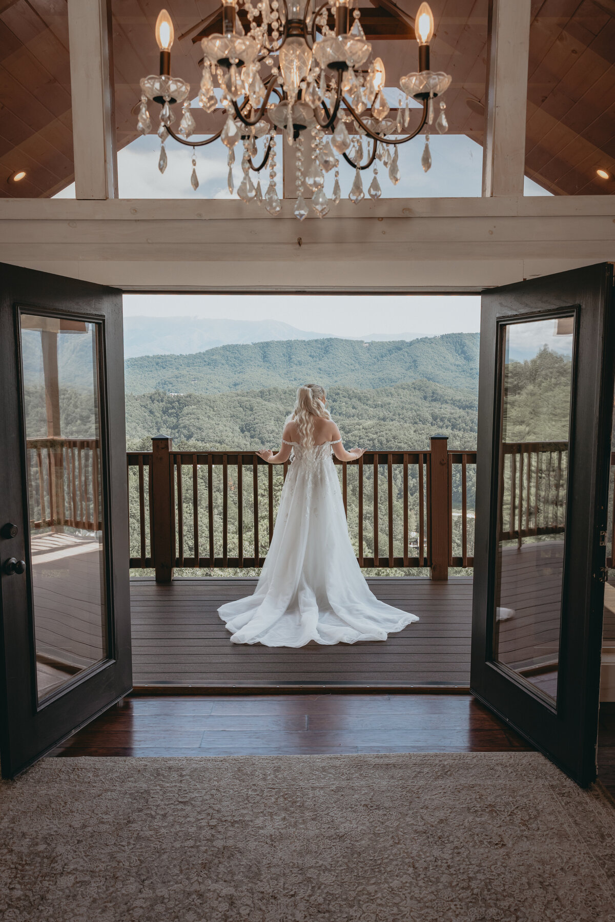 Kat-Ben-Wedding-Magnolia-Venue-Pigeon-Forge-TN-2025-271