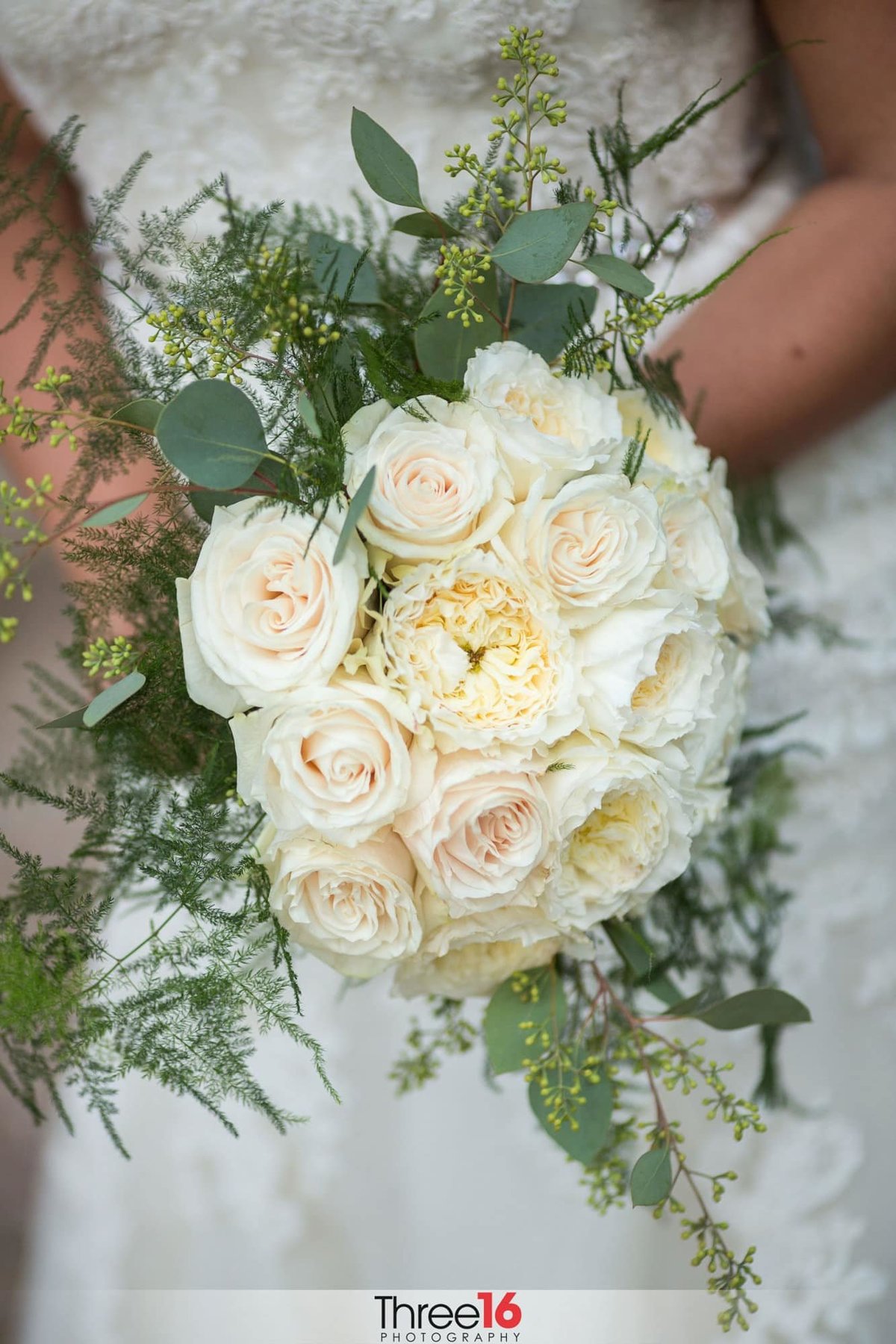 Bride's gorgeous Bouquet of Flowers
