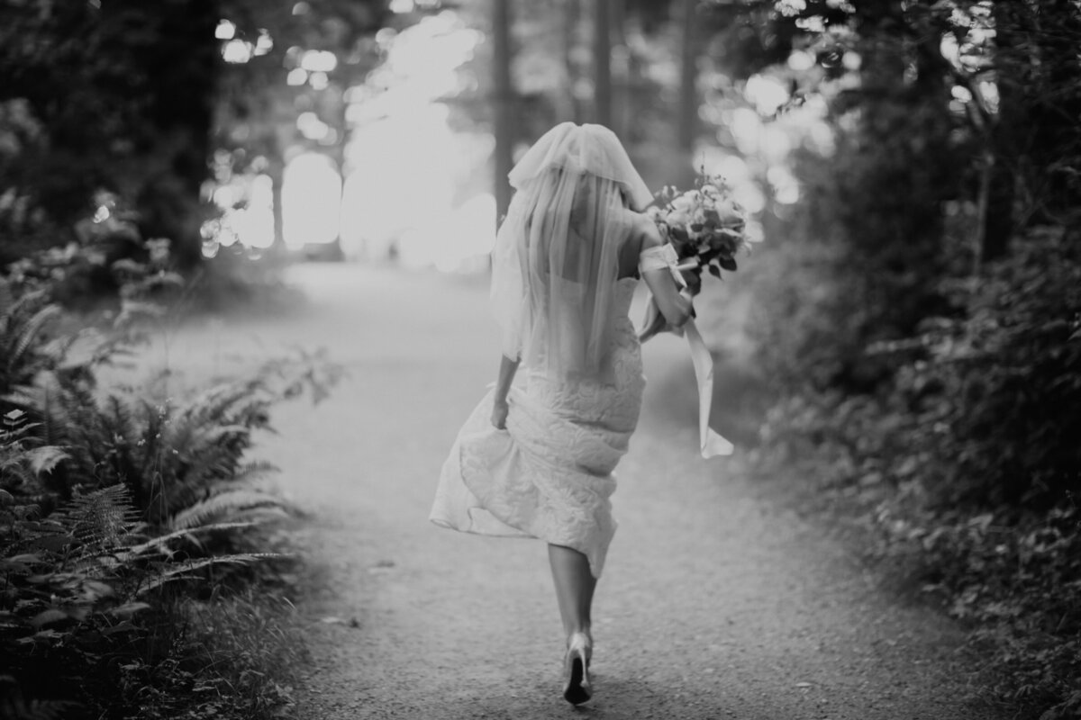 MeghanHemstra-Vancouver-Wedding-Photographer-302