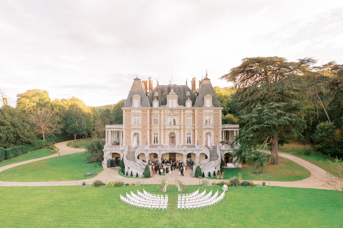 Maïlys Fortune Photography Husband Wife Wedding Weddings Photography France Switzerland Italy Timeless Dreamy Imagery Bilingual French English Destination Weddings Destination Wedding Provence French Riviera Paris Lake Como Tuscany112