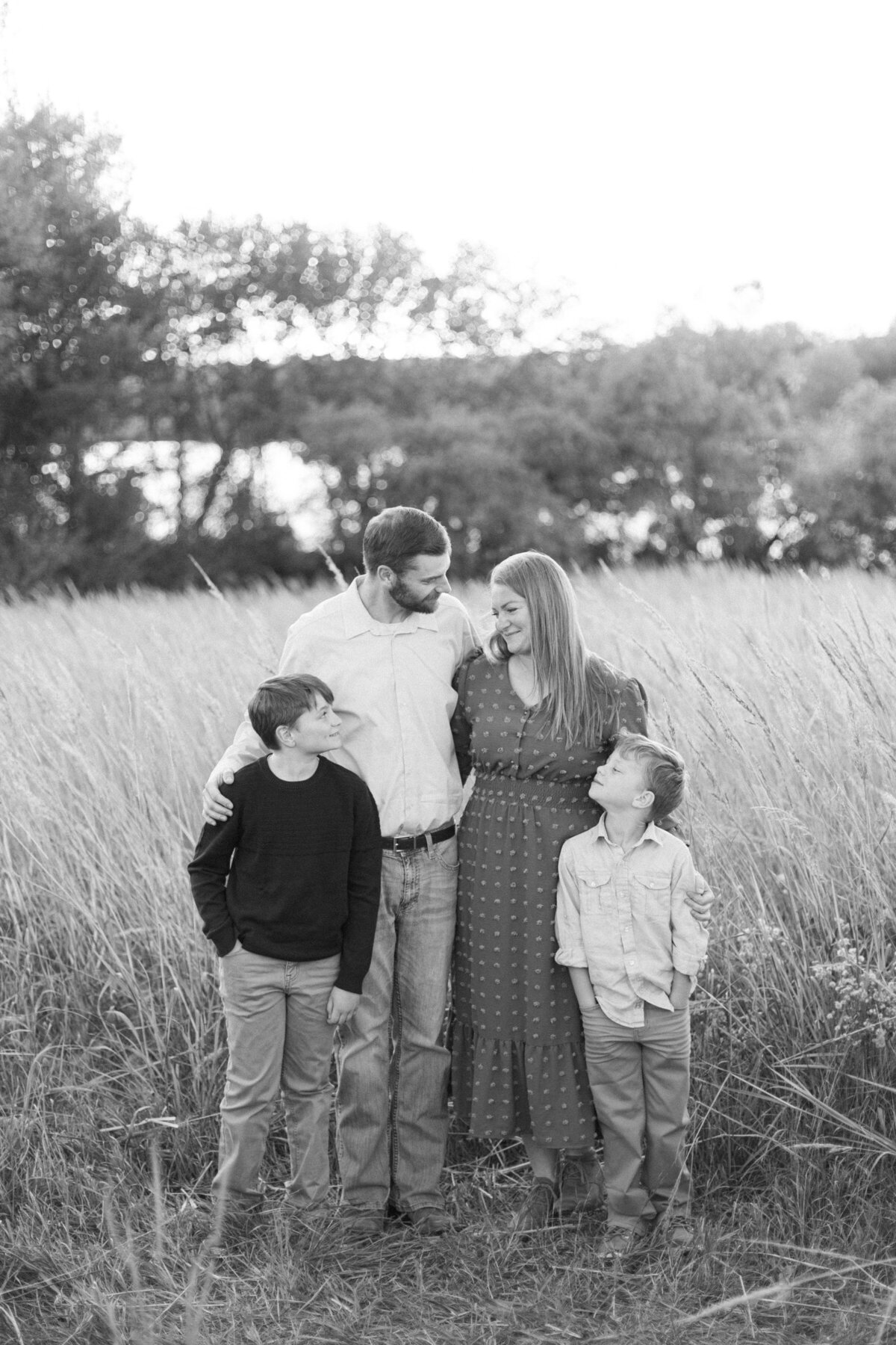 black-and-white-omaha-portrait-photographer