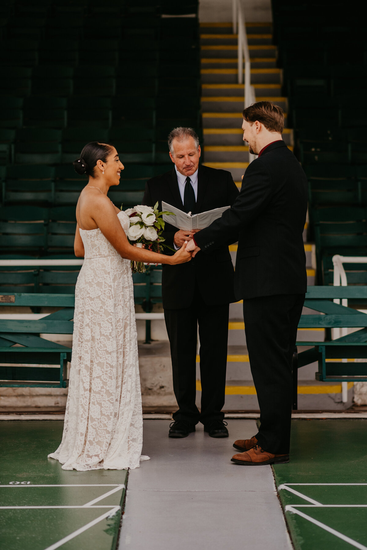 mariah-lacy-photo-st-pete-shuffleboard-elopement-chantilly-planners-12