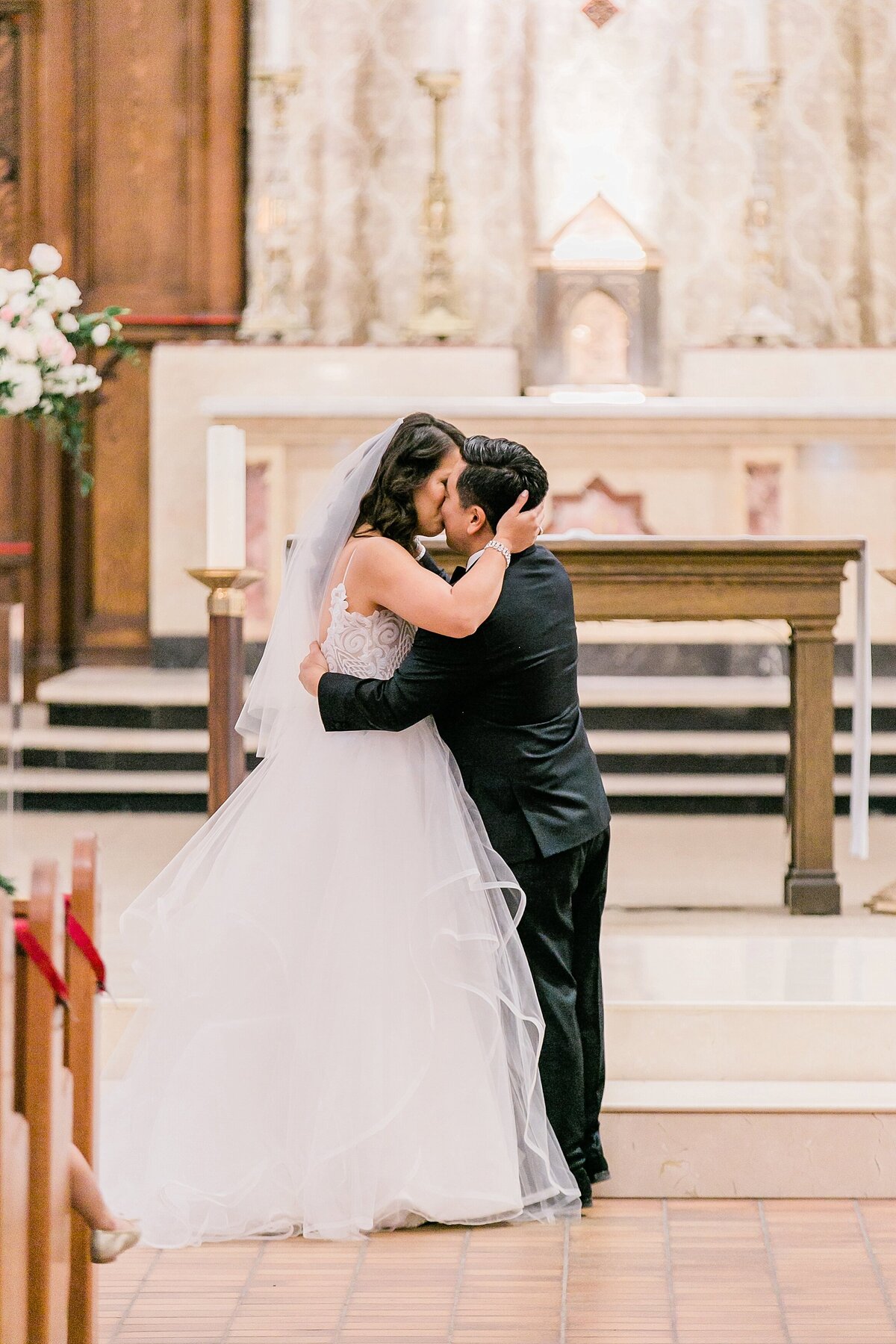 Toronto-Shangri-la-Wedding-Photographer-LauraClarkePhotos_0090