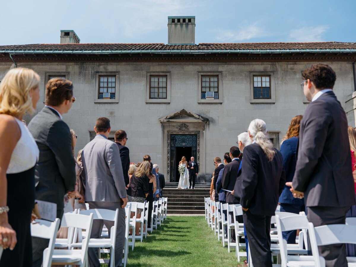 Outdoor ceremony at Hanna Garden at the Cleveland History Center
