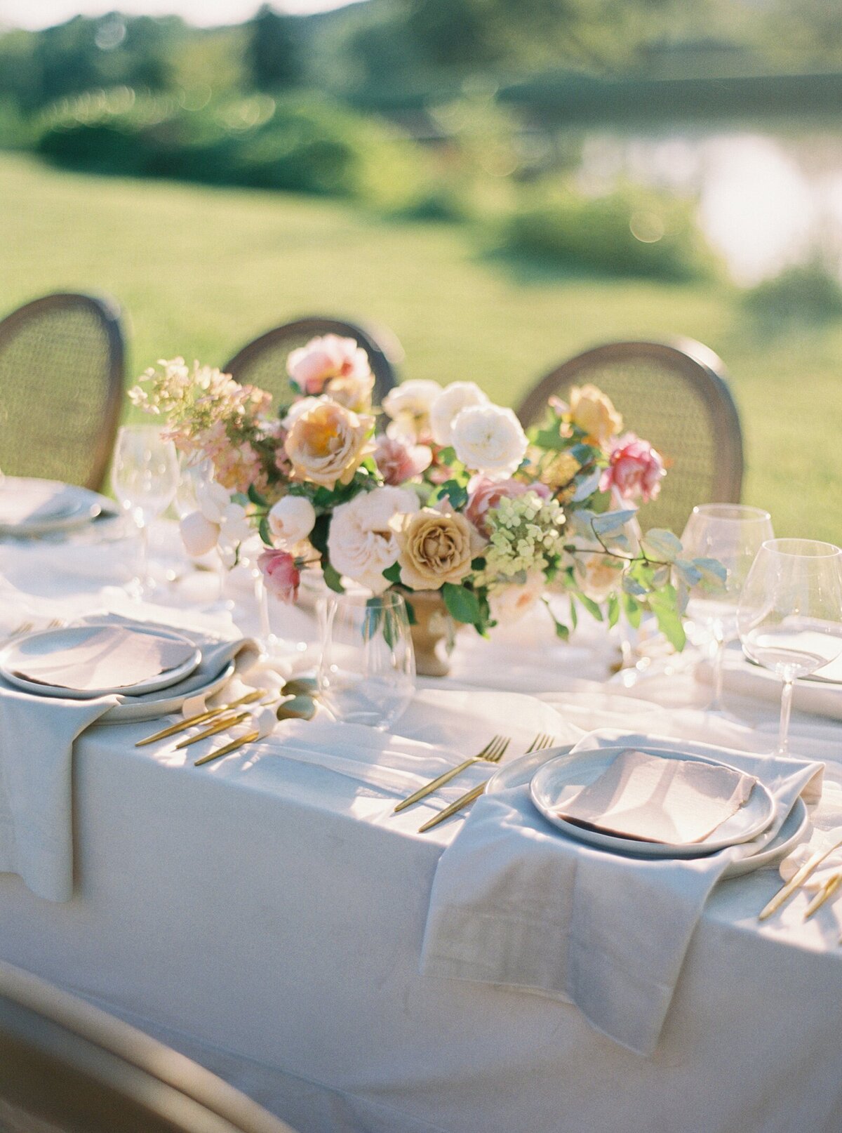 Mint Spring Farm Wedding Venue with Sarah Sunstrom Photography on Wedding Sparrow_0045