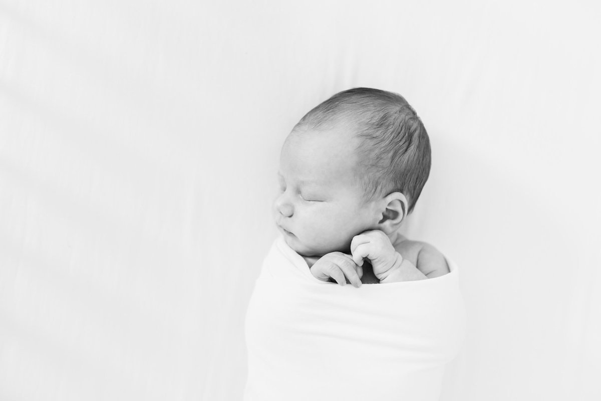 Charleston-Newborn-Photographer-Lifestyle_0018