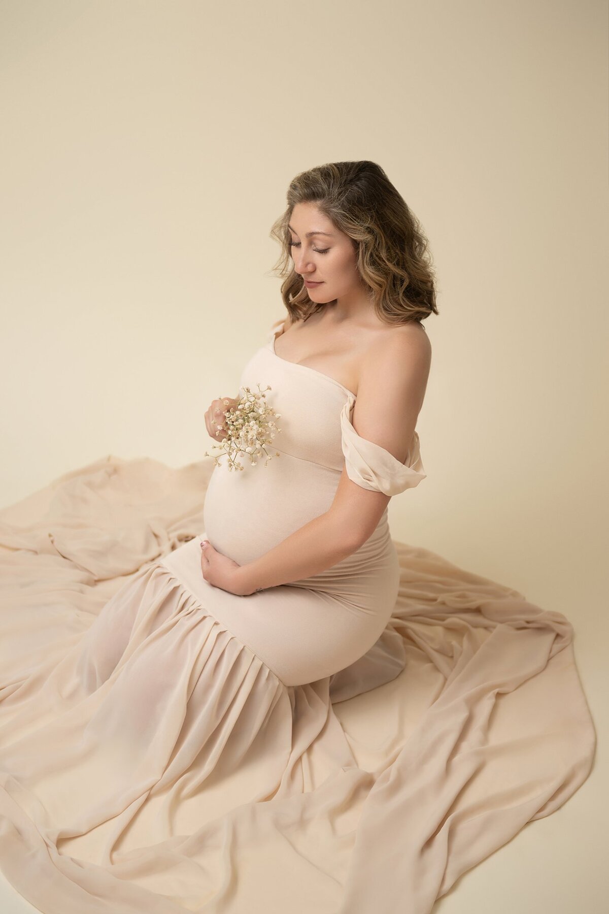 06_09_2024_TaylorMaternity_farm-Studio-471_WEB