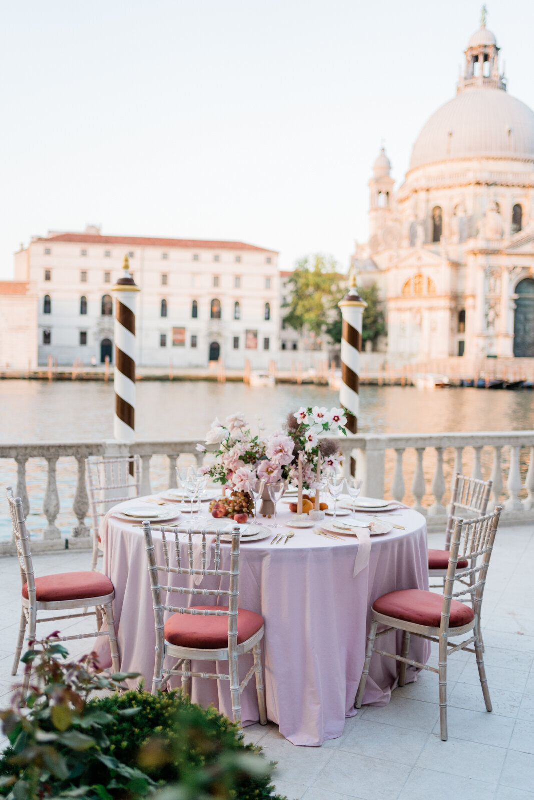 wedding table setting at St Regis Venice