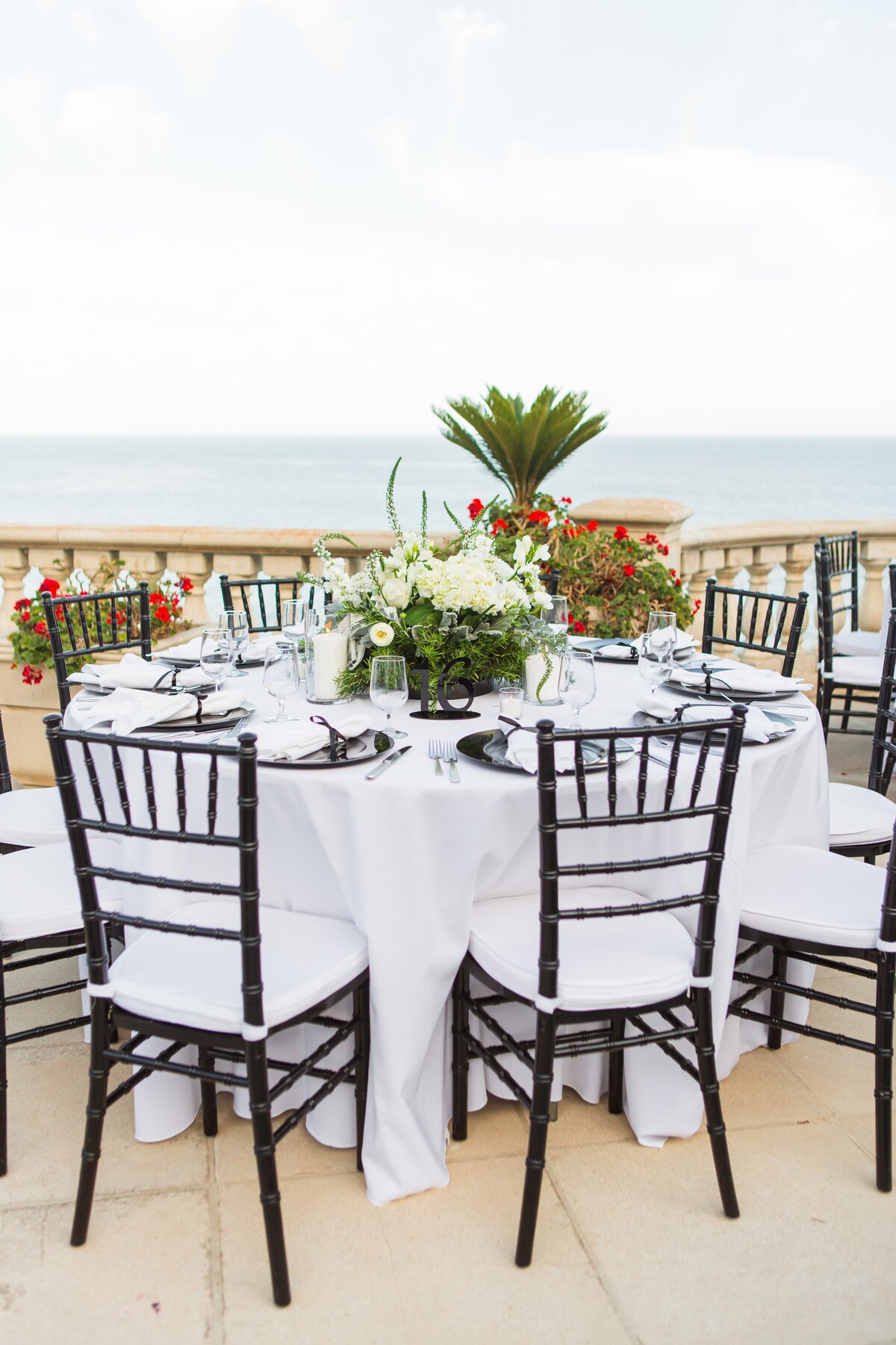 malibu-westward-beach-cliffside-luxury-wedding-0110