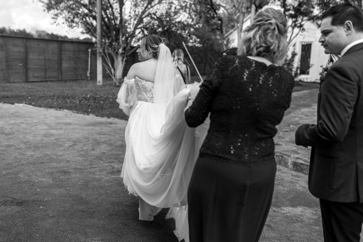 TessLesliePhotos-chapel-at-gruene-wedding-355