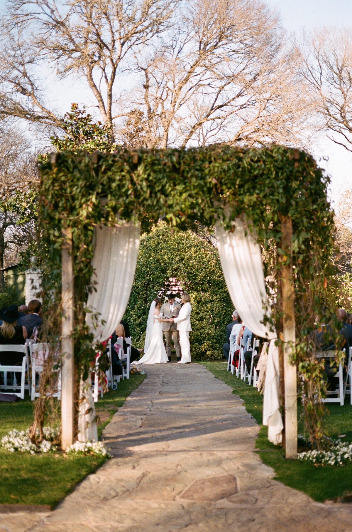TessLesliePhotos-hummingbirdhouse-wedding-1176