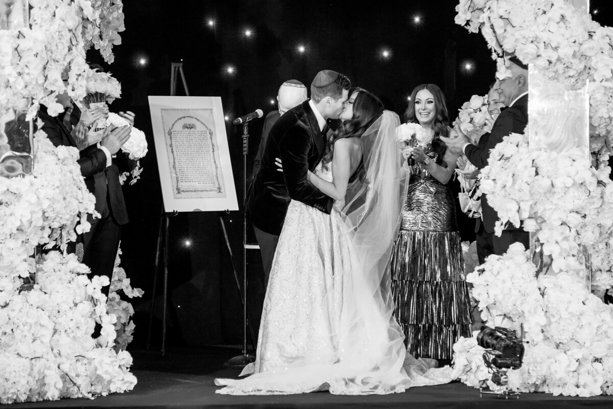 549_cr_Bob&DawnDavisPhotography