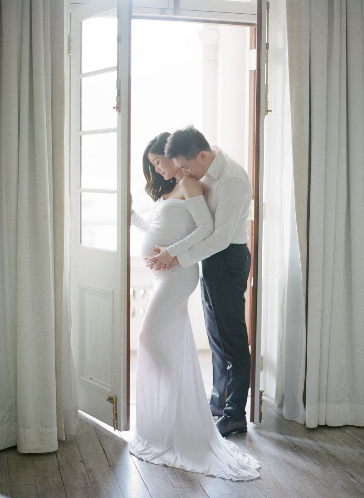 pregnancy-photo-carrie-maternity-hilary-chan-4
