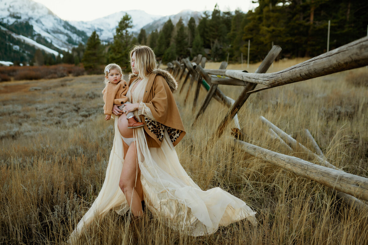 Lake Tahoe-Maternity-Photographer-75