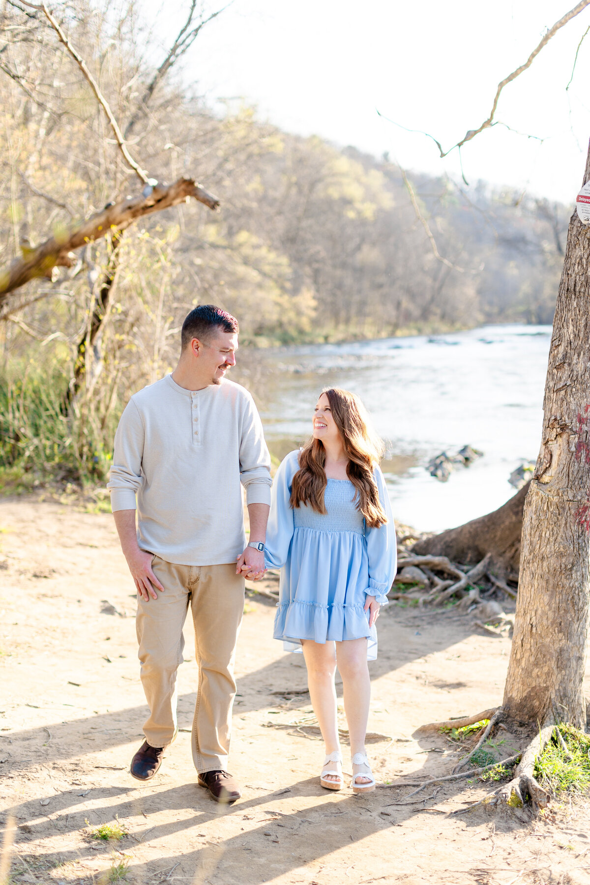 Colorful-Springtime-Greenhill-Park-Roanoke-Engagement-Session-Photography-S-2