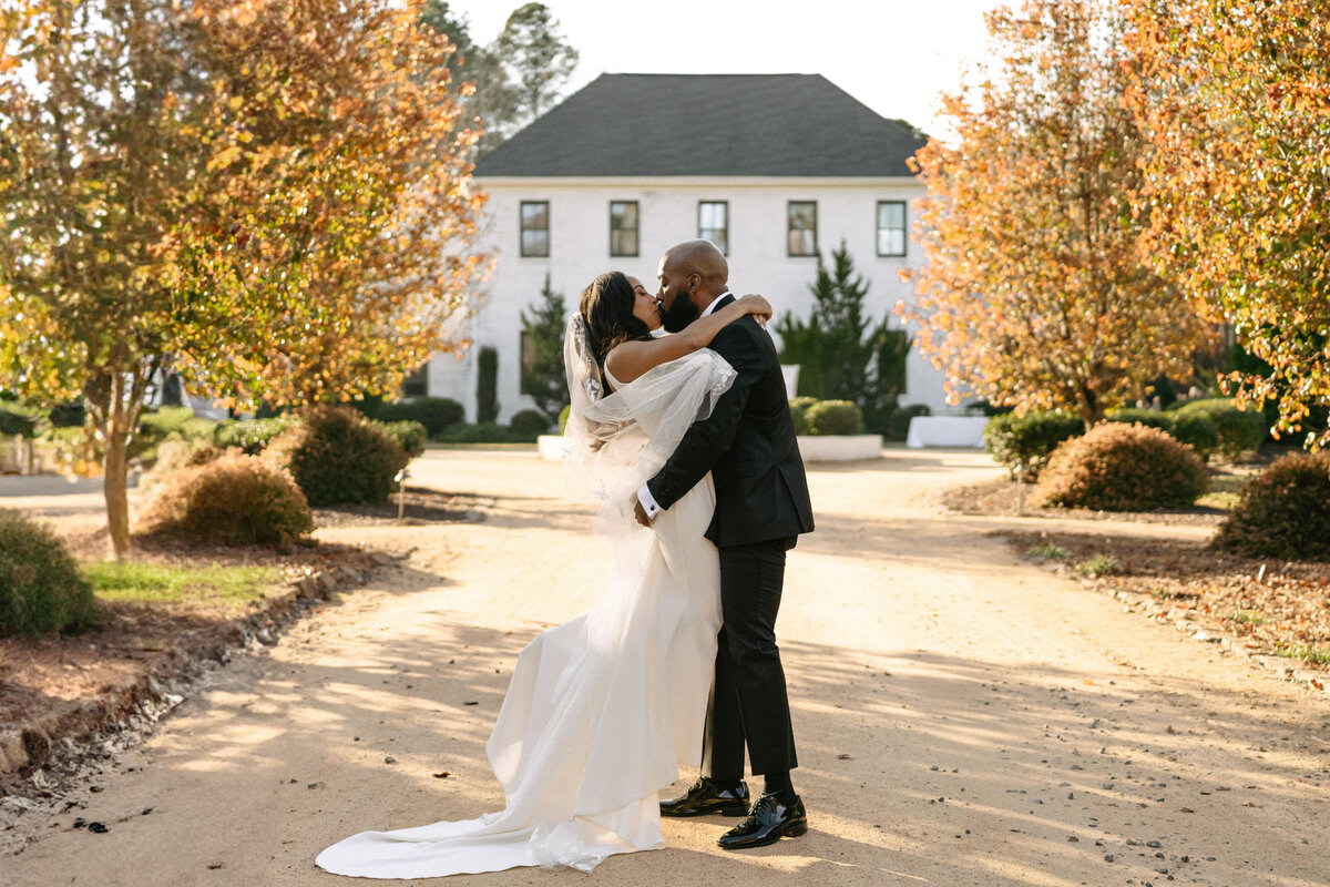 MORELOVEPHOTOGRAPHY_PORTRAITS_BRADFORDWEDDING-142